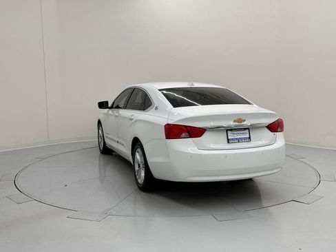 Used 2014 Chevrolet Impala LT w/ Convenience Package image 3