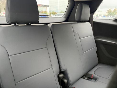 Certified 2019 Chevrolet Traverse Premier w/ Driver Confidence II Package FWD image 29