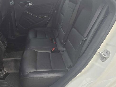 Used 2015 Mercedes-Benz CLA 250 4MATIC image 28