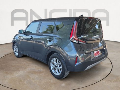 Certified 2025 Kia Soul LX w/ LX Technology Package FWD image 6