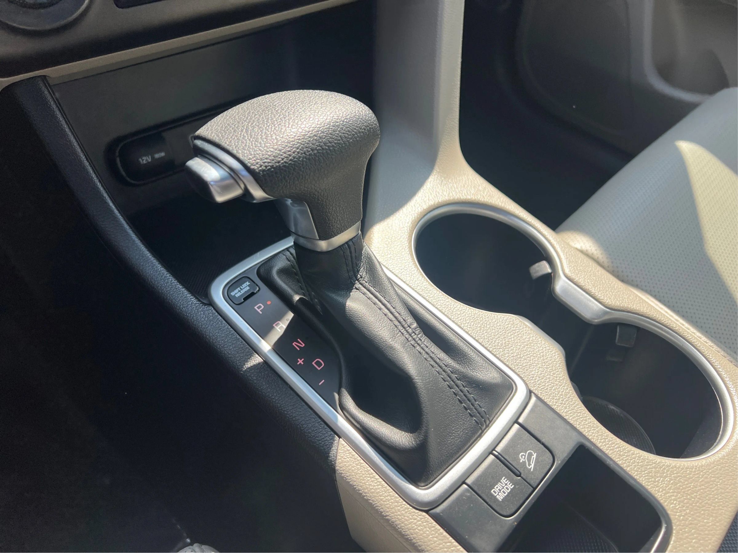 Used 2022 Kia Sportage Nightfall Edition FWD image 32
