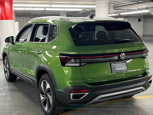 New 2025 Volkswagen Taos SE image 5