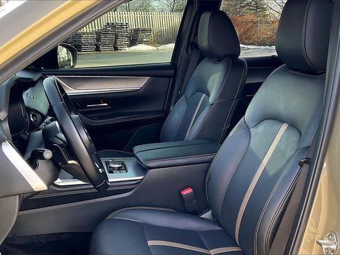 Certified 2025 MAZDA CX-70 3.3 Turbo w/ Premium Plus Pkg image 25