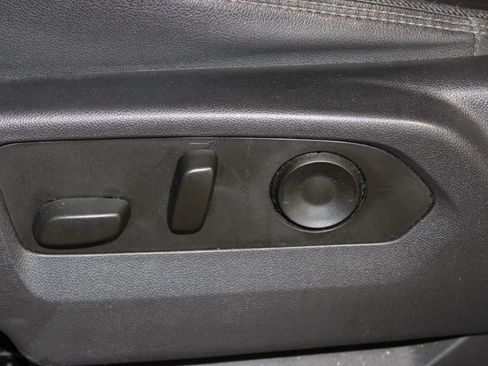 Used 2023 Chevrolet Silverado 1500 High Country w/ High Country Premium Package AWD/4WD image 17