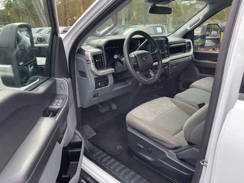 Used 2024 Ford F250 XLT image 9