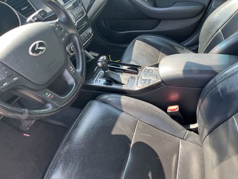 Used 2014 Kia Cadenza Premium w/ Luxury Package FWD image 25