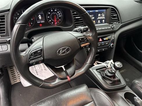 Used 2018 Hyundai Elantra Sport image 15