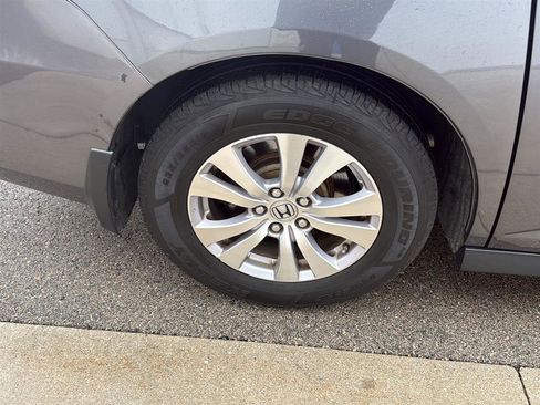 Used 2014 Honda Odyssey EX-L image 16