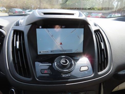 Used 2017 Ford Escape Titanium image 24