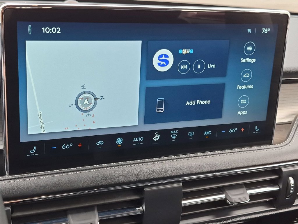 Used 2025 Lincoln Corsair AWD image 19