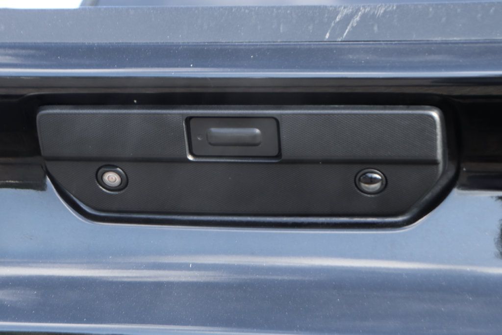Used 2021 Chevrolet Silverado 1500 LT Trail Boss AWD/4WD image 39