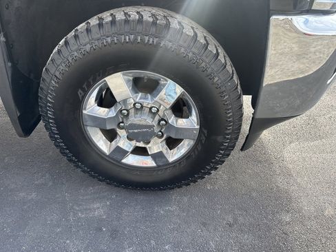 Used 2017 Chevrolet Silverado 2500 LT w/ All Star Edition image 5