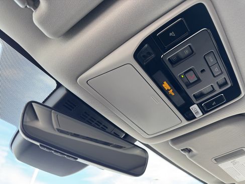 Used 2026 Toyota Grand Highlander Limited image 30