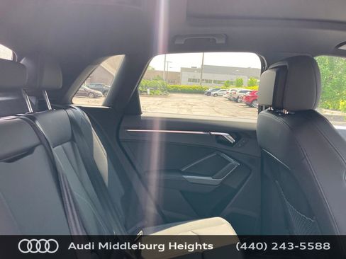 Used 2025 Audi Q3 2.0T Premium w/ Convenience Package image 27