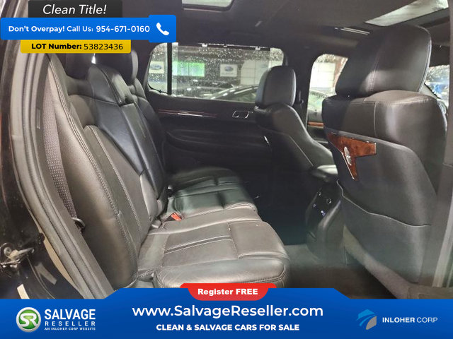 Used 2014 Lincoln MKT AWD image 15