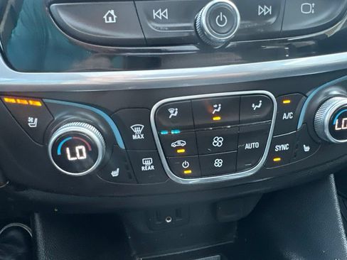 Used 2019 Chevrolet Traverse Premier w/ Redline Edition FWD image 21