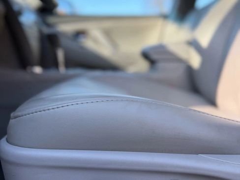 Used 2008 Toyota Camry Hybrid image 18