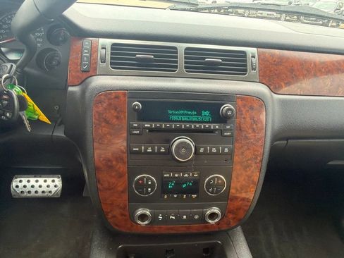 Used 2007 Chevrolet Tahoe LT w/ LT Preferred Equipment Group AWD/4WD image 15