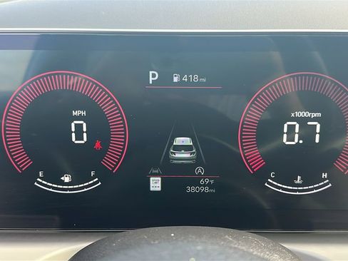 Certified 2025 Hyundai Tucson SEL image 2