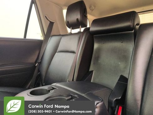 Used 2018 Toyota 4Runner Limited AWD/4WD image 27