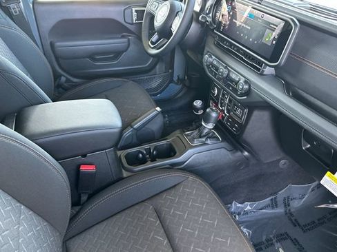 New 2026 Jeep Gladiator Mojave AWD/4WD image 14
