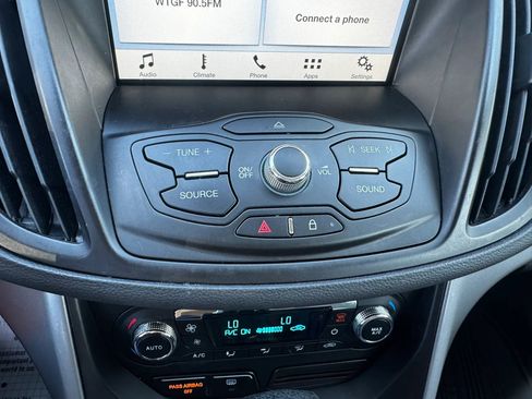 Used 2016 Ford Escape SE w/ Equipment Group 201A FWD image 22
