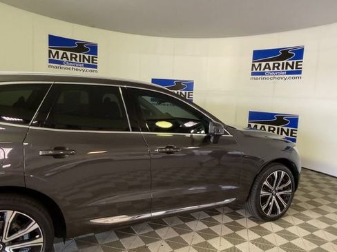 Used 2023 Volvo XC60 B5 Ultimate w/ Climate Package AWD/4WD image 2