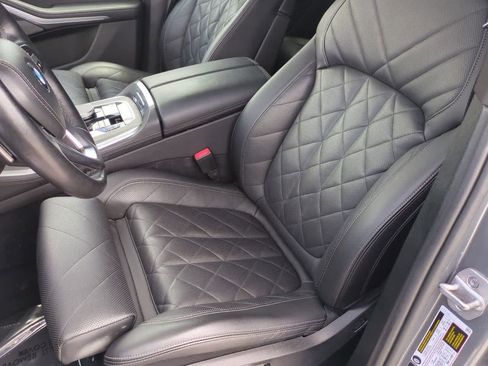 Used 2024 BMW X5 xDrive40i AWD/4WD image 17