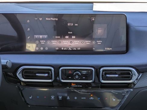 New 2026 Nissan Sentra SL w/ Floor Mat Package FWD image 18