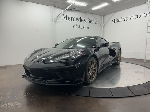 Used 2024 Chevrolet Corvette Stingray Preferred Cpe w/ Z51 Performance Package RWD image 3