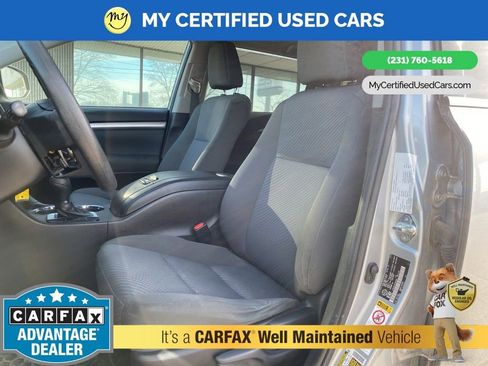 Used 2019 Toyota Highlander LE image 12