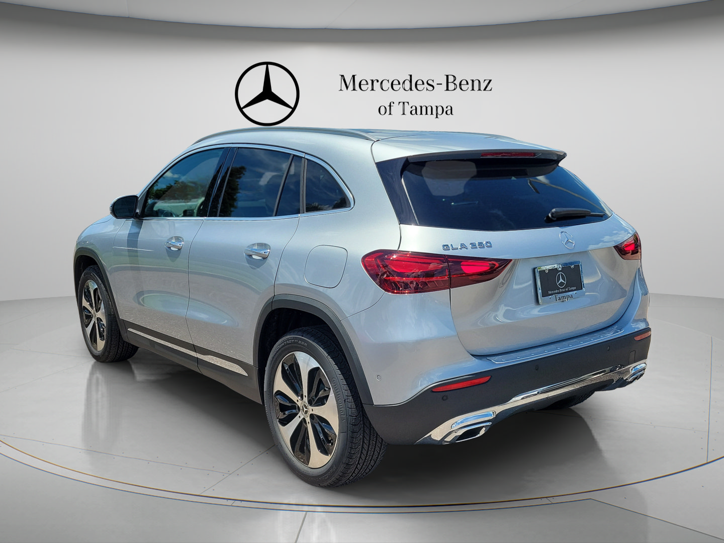 Used 2026 Mercedes-Benz GLA 250 image 2