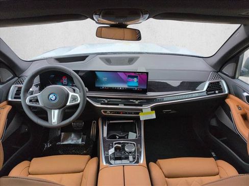 New 2026 BMW X5 xDrive50e w/ M Sport Package AWD/4WD image 15