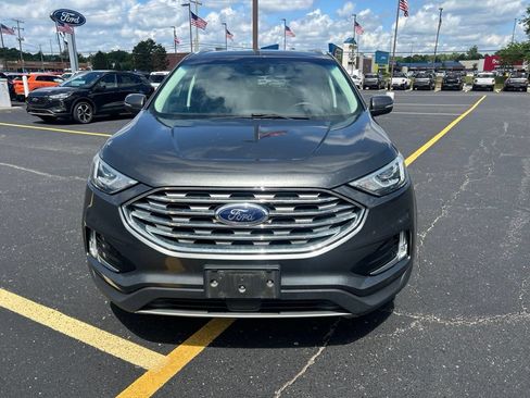 Used 2019 Ford Edge SEL w/ Equipment Group 201A FWD image 2