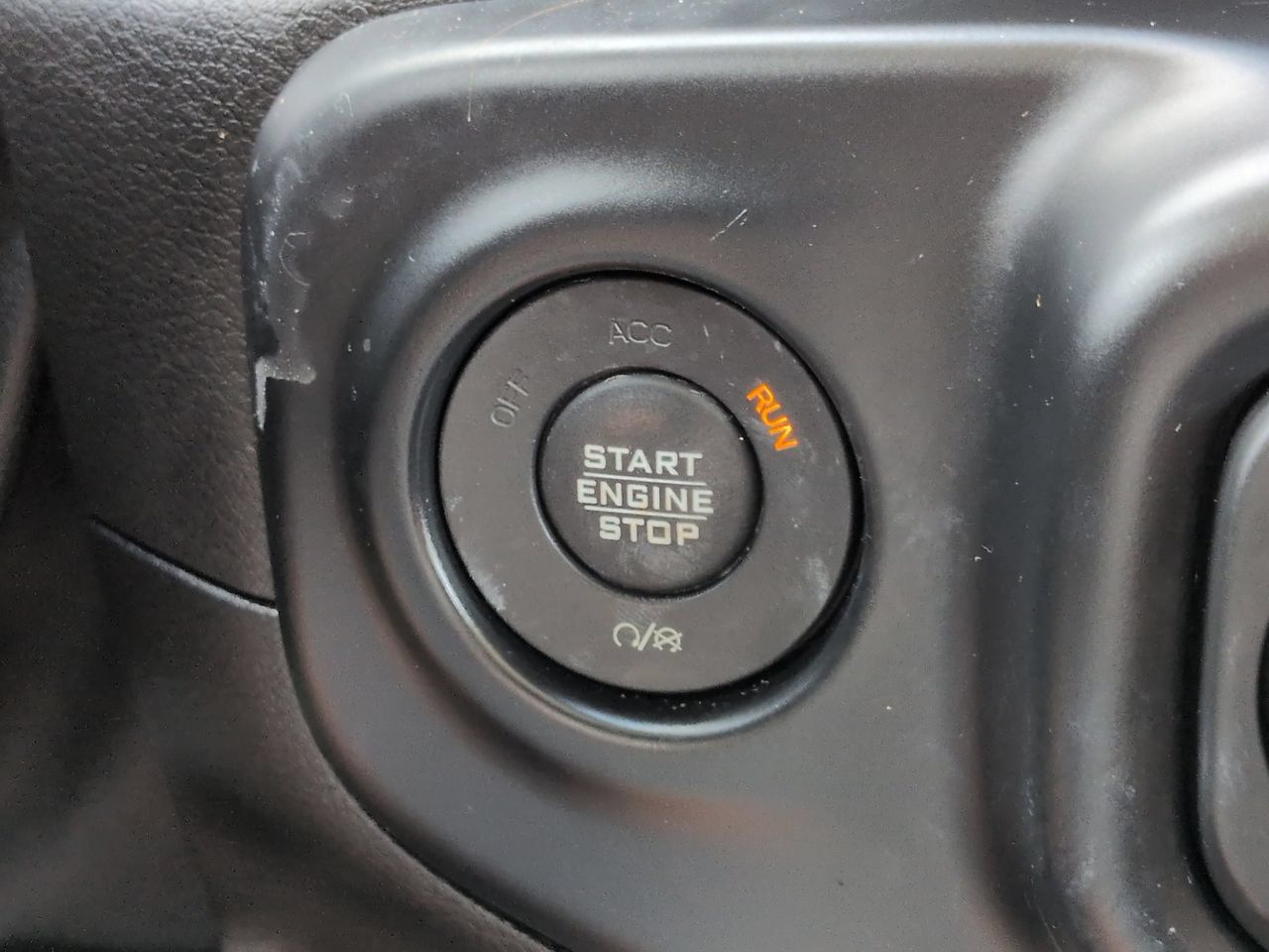 Used 2019 Jeep Wrangler Unlimited Sahara AWD/4WD image 28