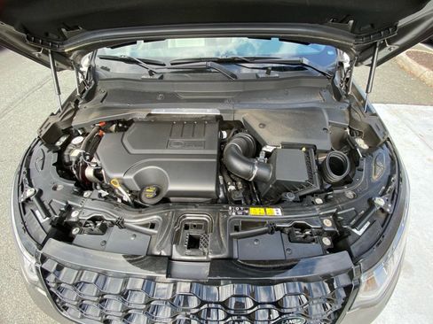 Used 2024 Land Rover Discovery Sport Dynamic SE image 16