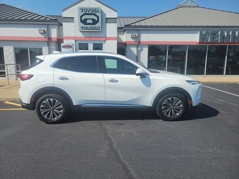 Used 2024 Buick Envision Preferred AWD/4WD image 4