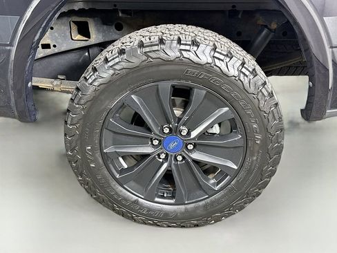 Used 2019 Ford F150 XLT w/ Equipment Group 302A Luxury image 33