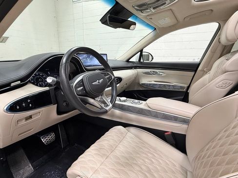 Used 2023 Genesis GV70 3.5T Sport w/ Sport Advanced Package AWD/4WD image 29