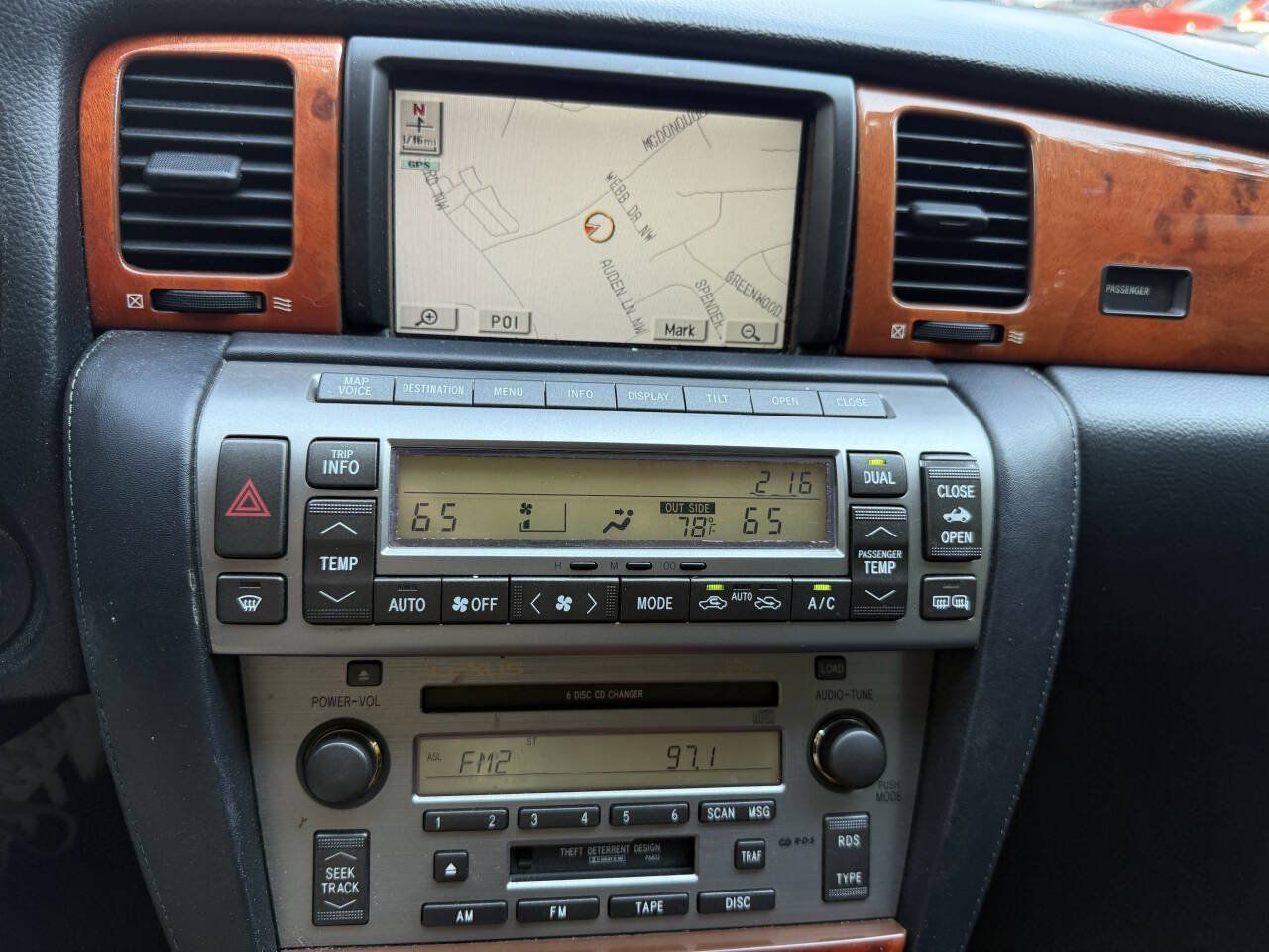 Used 2004 Lexus SC 430 Convertible RWD image 39