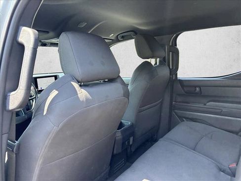 Certified 2025 Toyota Tacoma SR5 AWD/4WD image 21