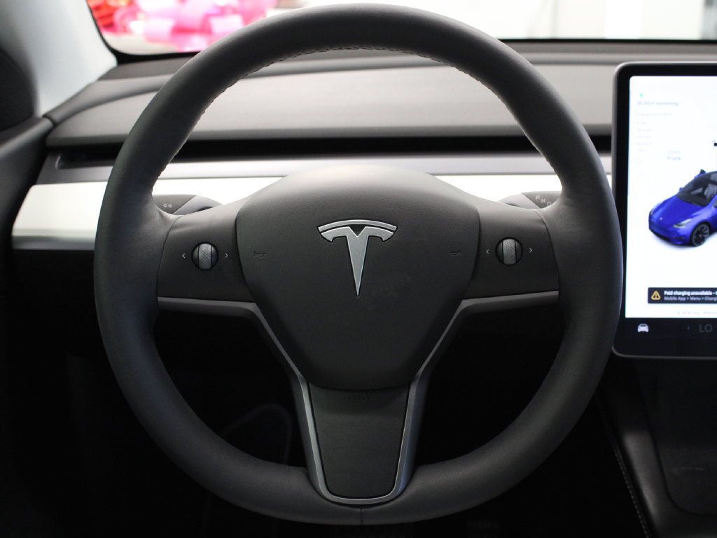 Used 2021 Tesla Model Y Long Range AWD/4WD image 22