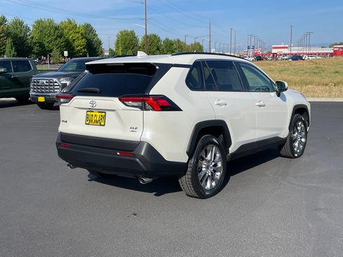 Certified 2021 Toyota RAV4 XLE Premium AWD/4WD image 3