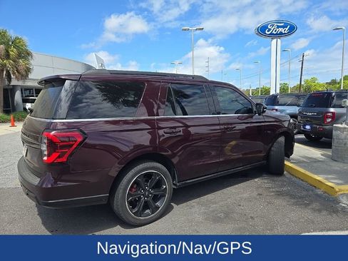 Used 2023 Ford Expedition Limited image 5