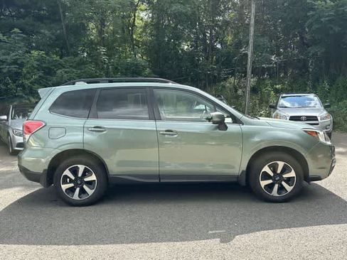 Used 2018 Subaru Forester 2.5i Limited AWD/4WD image 3