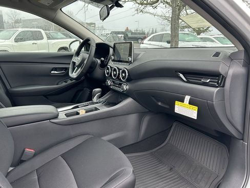 Used 2025 Nissan Sentra SV w/ All-Weather Package image 25