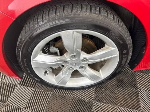 Used 2014 Hyundai Veloster FWD image 31