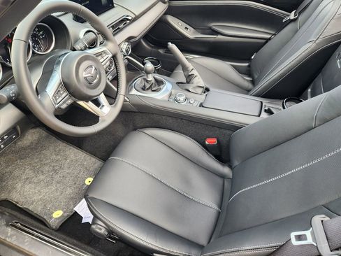 New 2026 MAZDA MX-5 Miata RF Grand Touring RWD image 8
