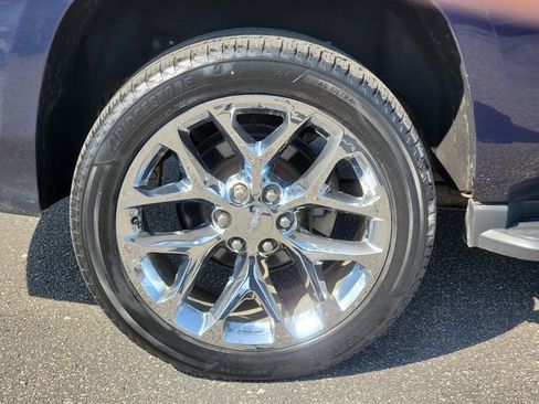 Used 2018 Chevrolet Tahoe LT w/ Luxury Package image 5