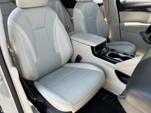 Used 2023 Buick Envision Preferred FWD image 28
